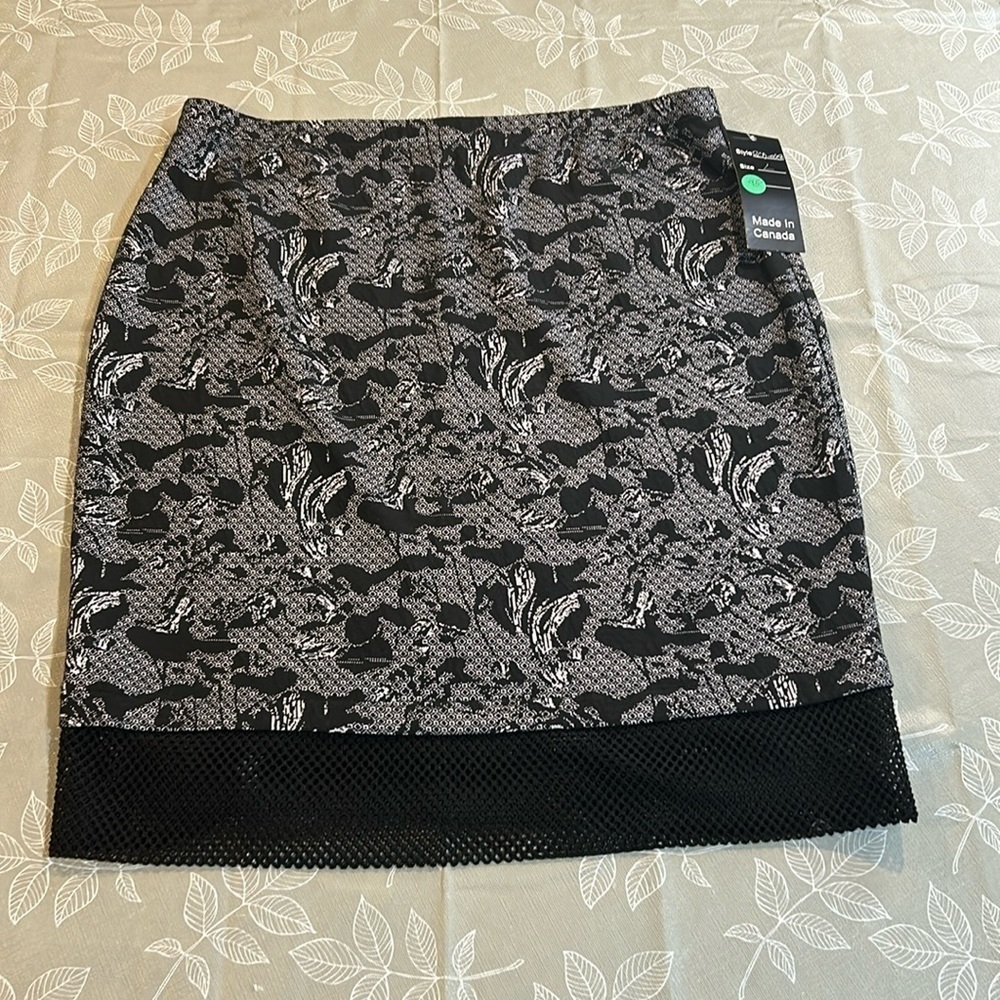 Ladies Ralph C Skirt.